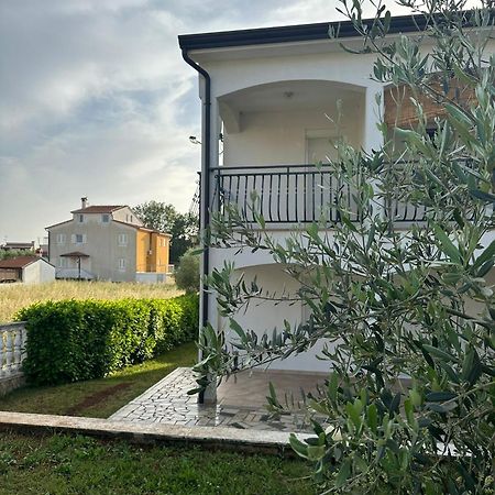 Apartmani I Soba Mia Porec Exterior photo